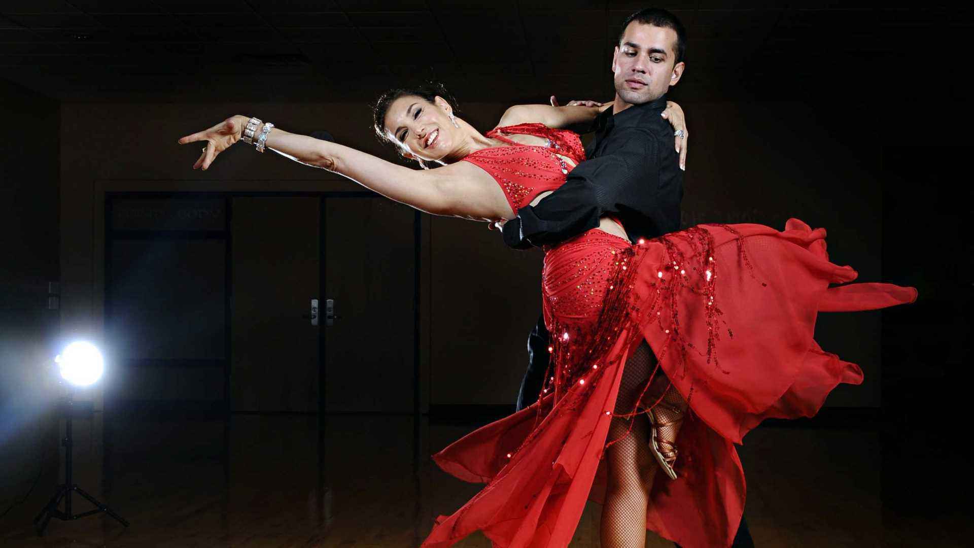 Add some alt for the image 